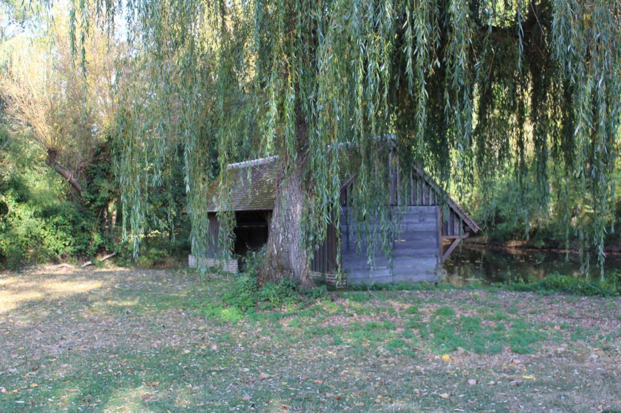 Chez Santia Villa Brinon-sur-Sauldre Exterior photo